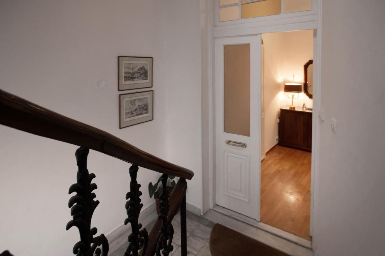 Neoclassical Apartment Close To Syntagma-Plaka By Ghh Atena Exterior foto
