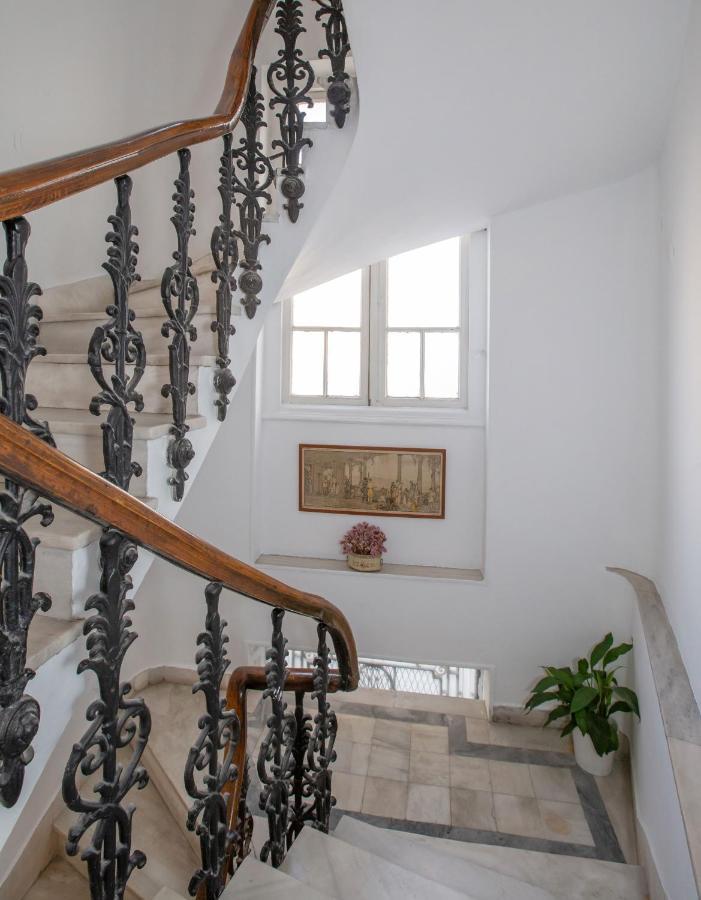 Neoclassical Apartment Close To Syntagma-Plaka By Ghh Atena Exterior foto