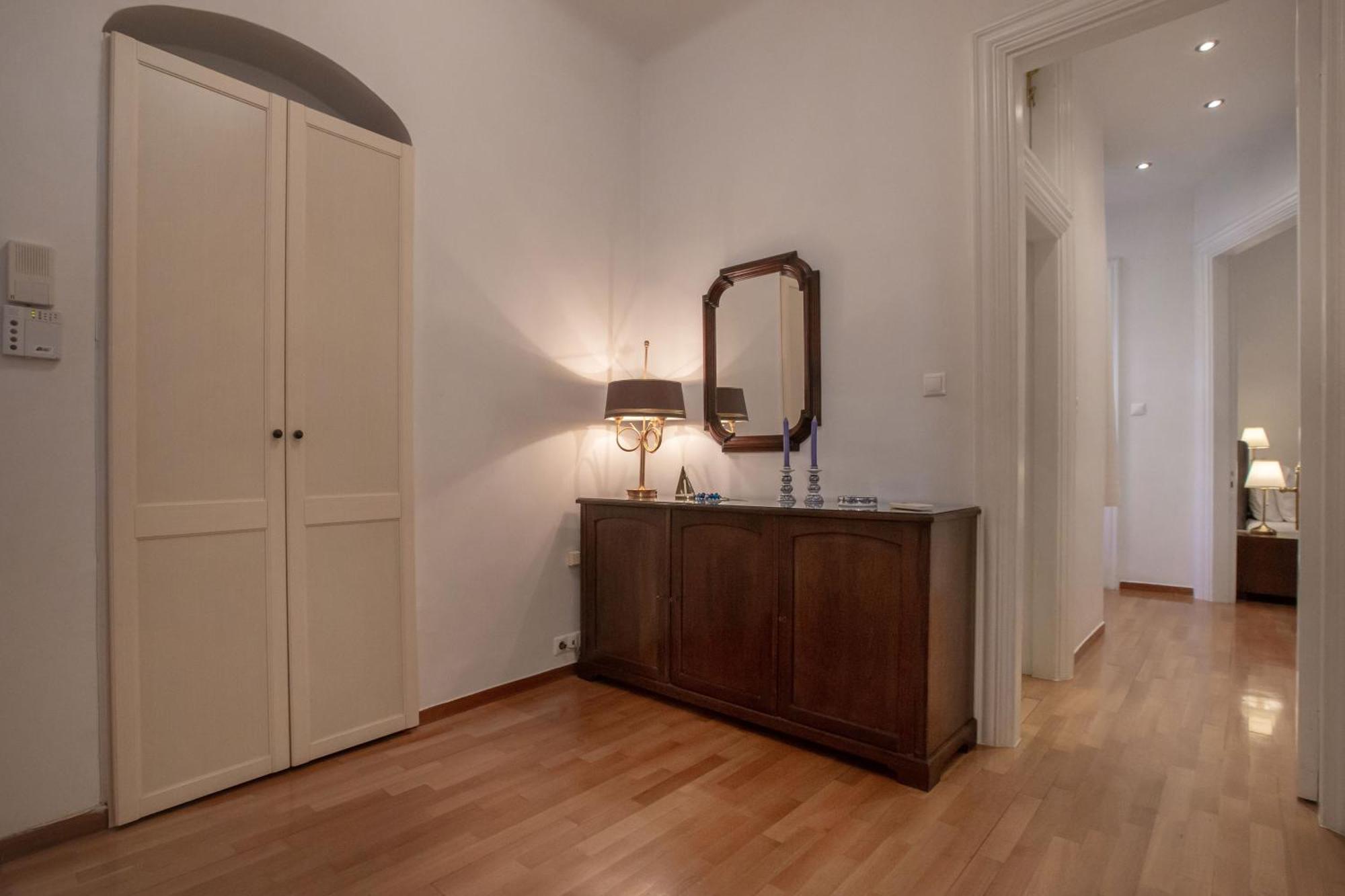 Neoclassical Apartment Close To Syntagma-Plaka By Ghh Atena Exterior foto